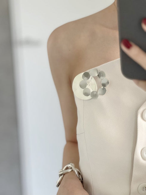 duo brooch